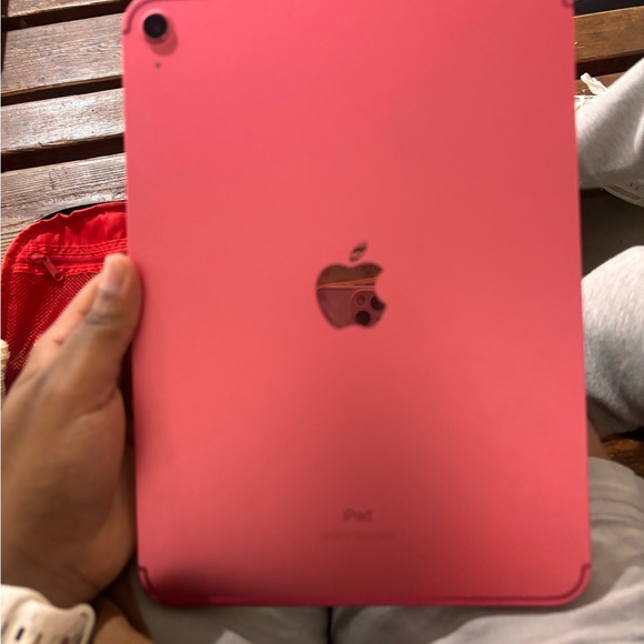 Apple Tablet - Pink Frame - Picture 8 of 8